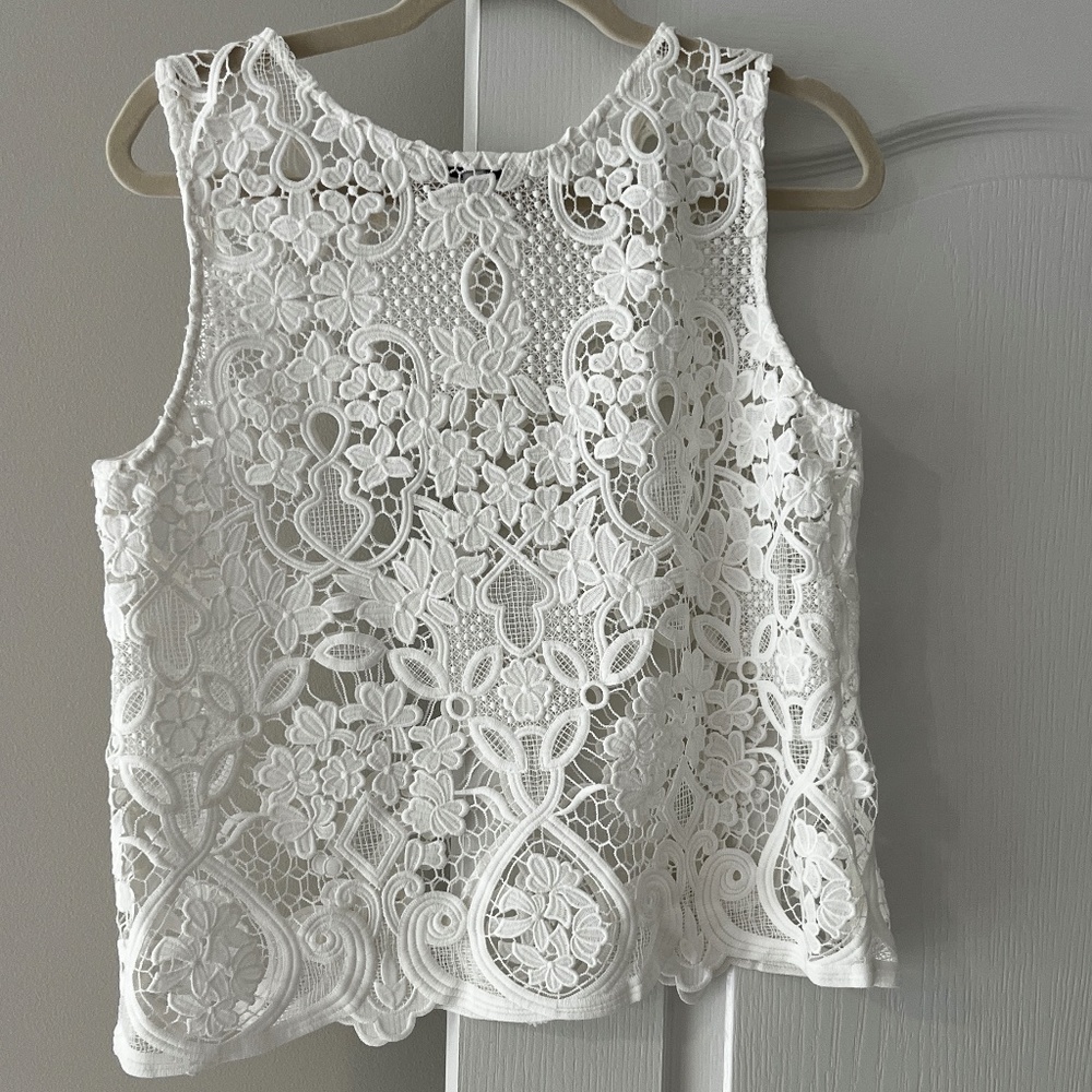 Ivory Lace Shell Top - Picture 3 of 4
